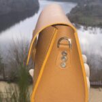 Sac LORA en cuir giné pleine fleur - maroquinerie artisanale haut de gamme par ANNEL